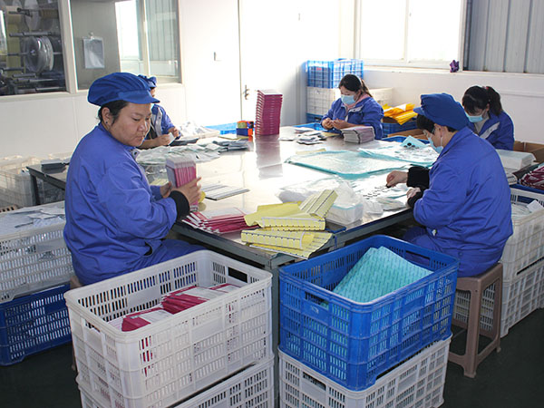 膏藥貼牌定做找廠家oem貼牌加工原料誰(shuí)來(lái)提供？